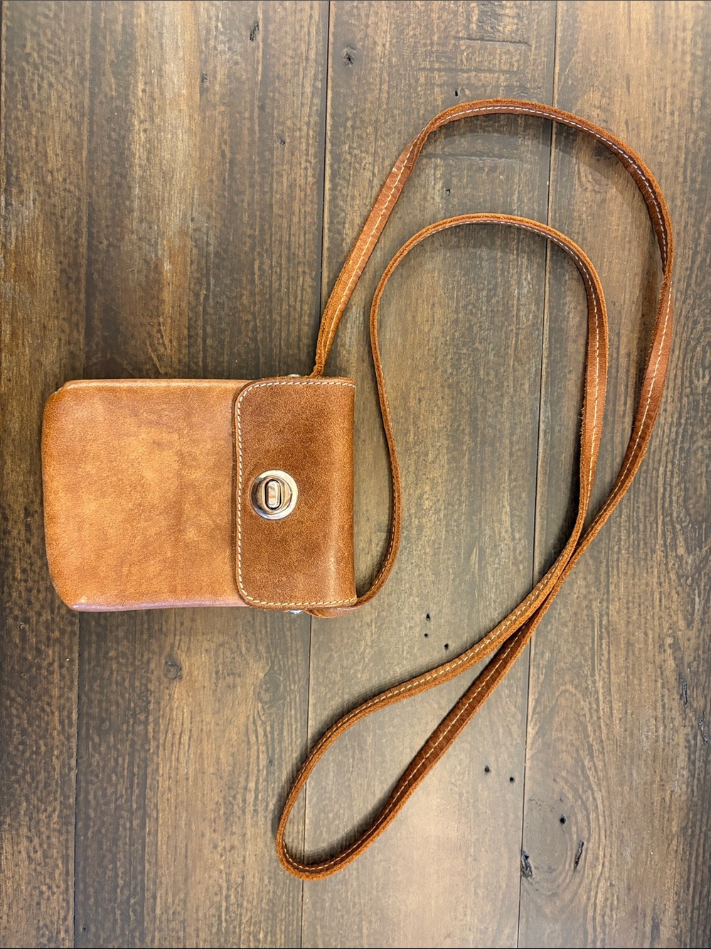 Classic Tan Leather Crossbody Bag - Small Shoulder Purse